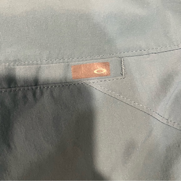 Oakley Men's Teal Hybrid Shorts - Picture 5 of 6